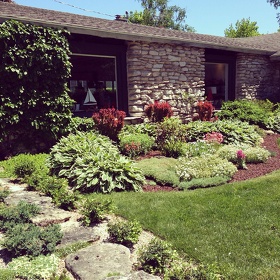 Stone Cottage - Antiques, Gifts, & Tea