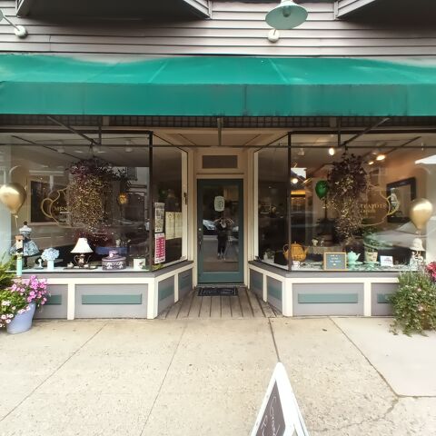 Mrs. Teapots Tearoom and Eatery
